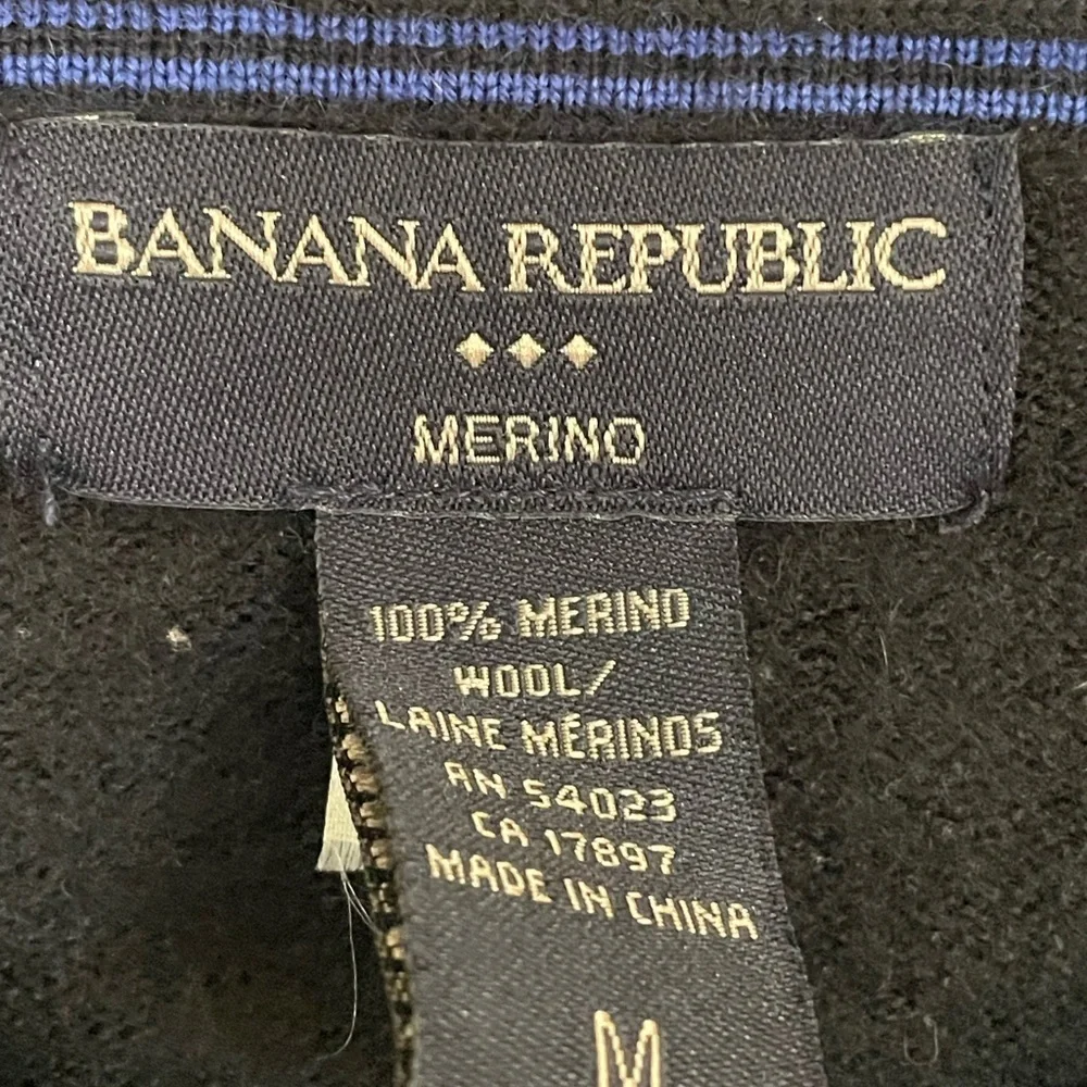 Banana Republic Black V-Neck Sweater Relaxed Fit 100% Merino Wool Y2K Comfy NWOT - Picture 7 of 9